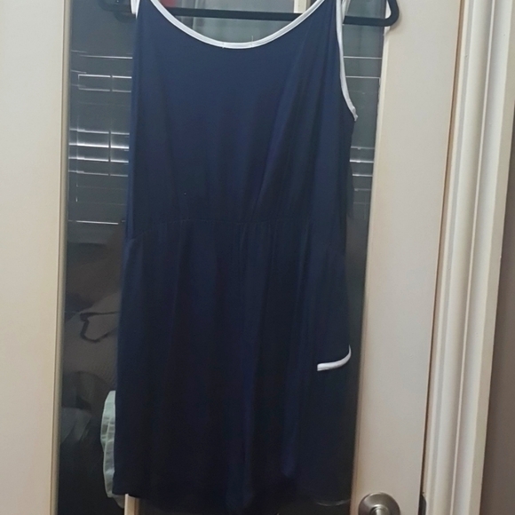 NWT Boohoo blue and white romper - Picture 2 of 2